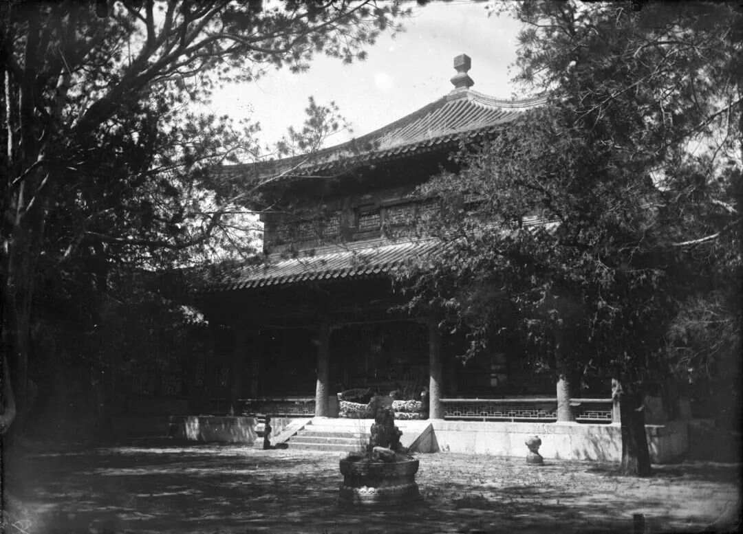 300餘張老照片述說圓明園160年滄桑梦回圆明园